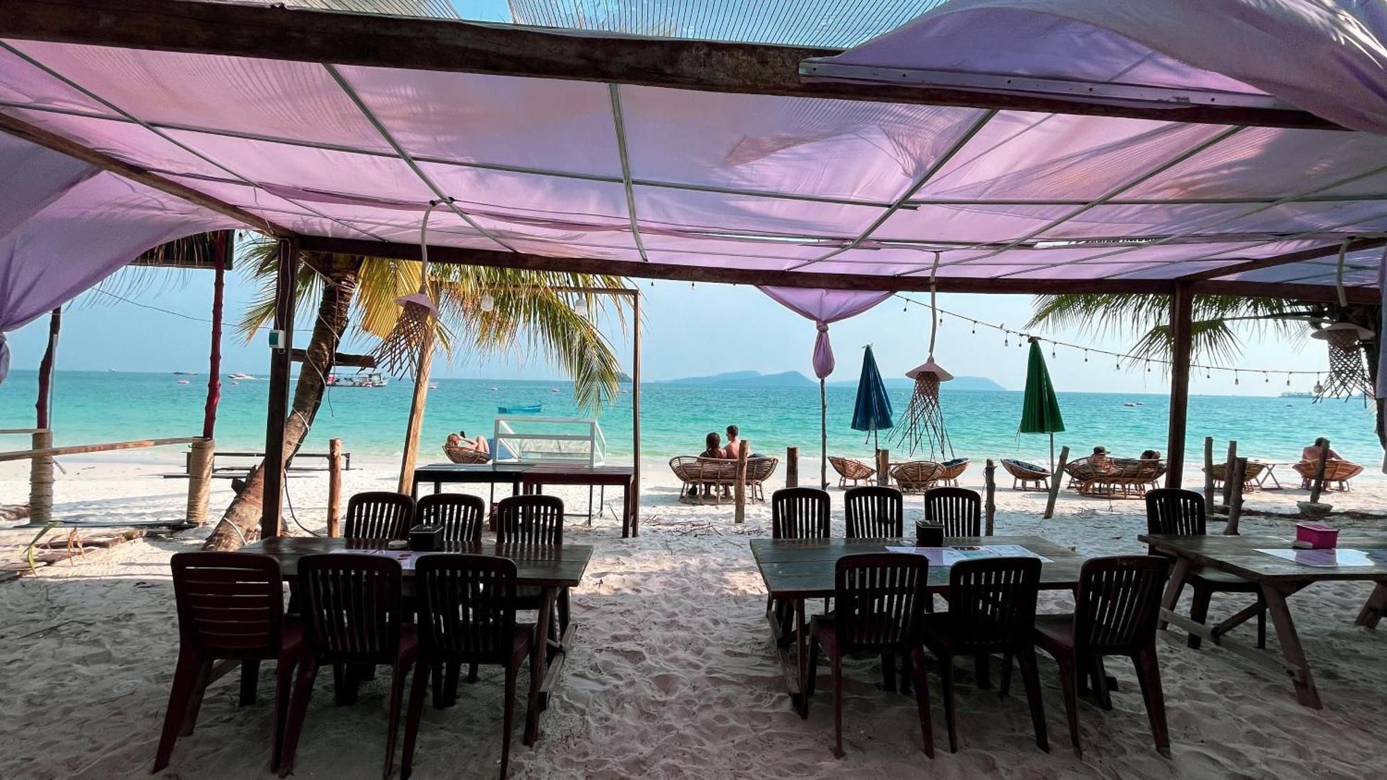 Koh Rong Beach Hostel And Bungalows Kaoh Touch Exterior photo